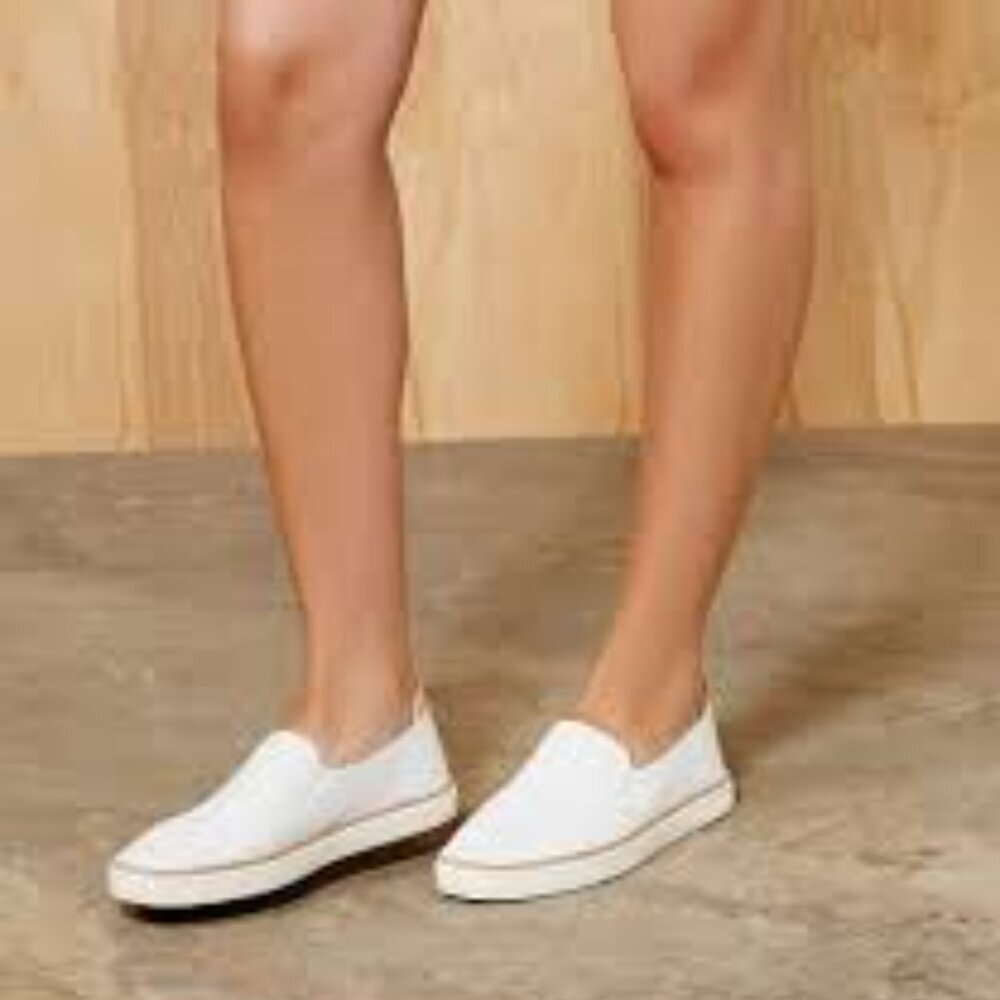 UGG  Alameda Sammy Slip-on Sneakers Woman Size 9